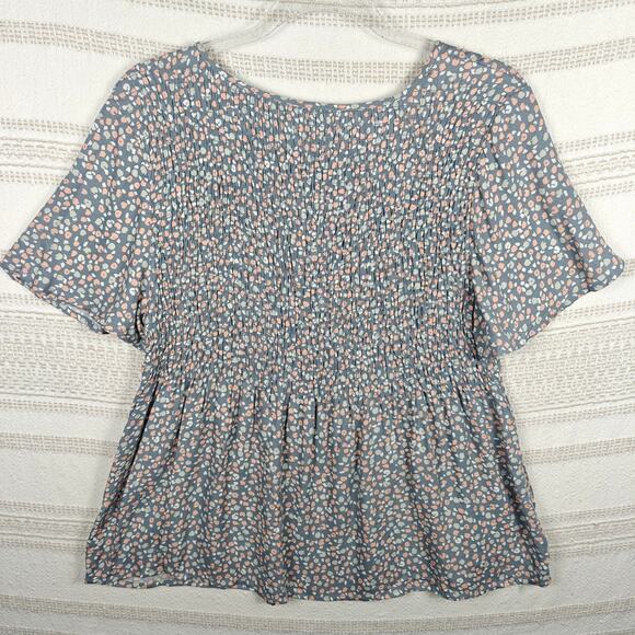 Urban Romantics Blue Gray Floral Stretch Bodice Peplum Top L NEW - Picture 2 of 7